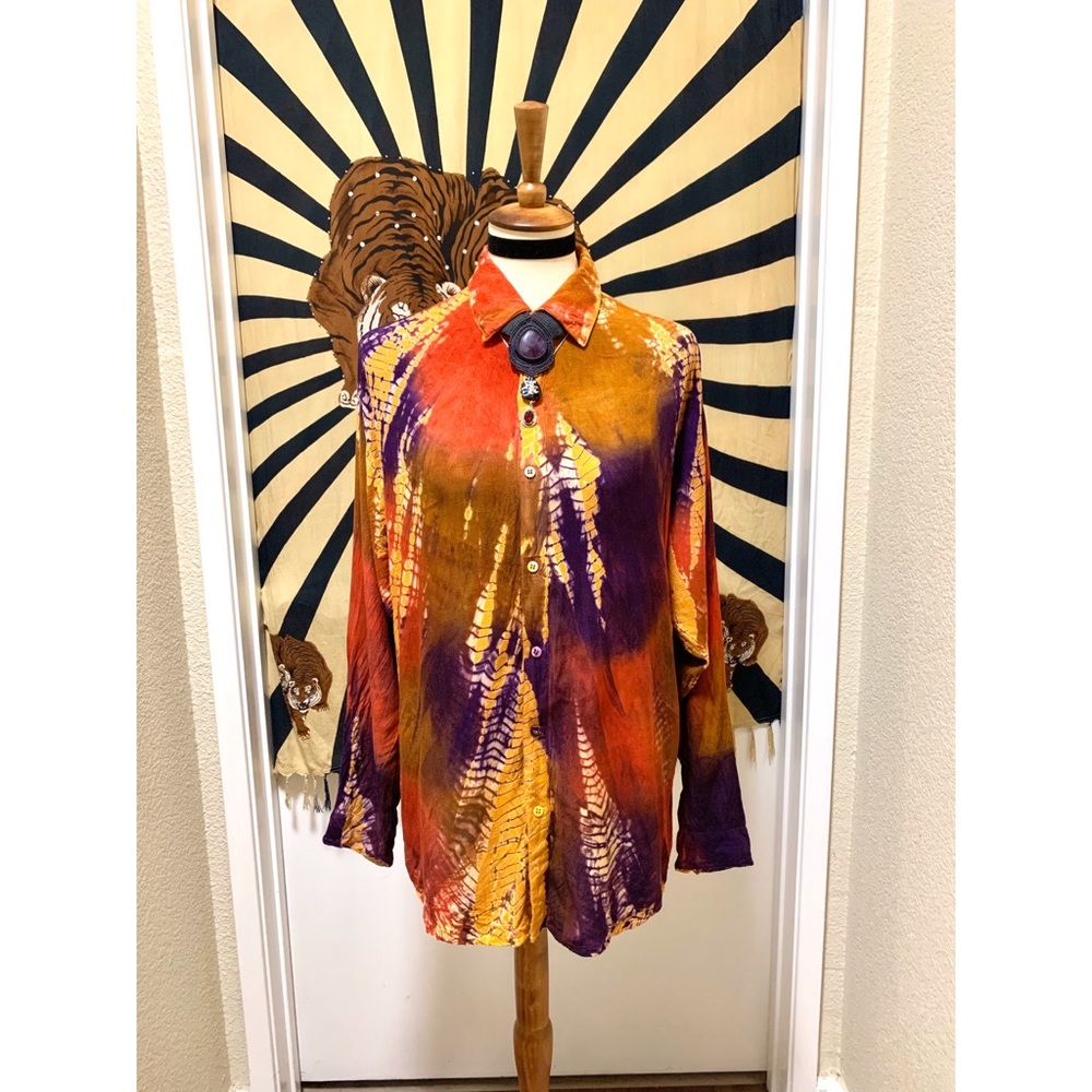 🌈 Stylish tie dye button shirt - Picture 2 of 8